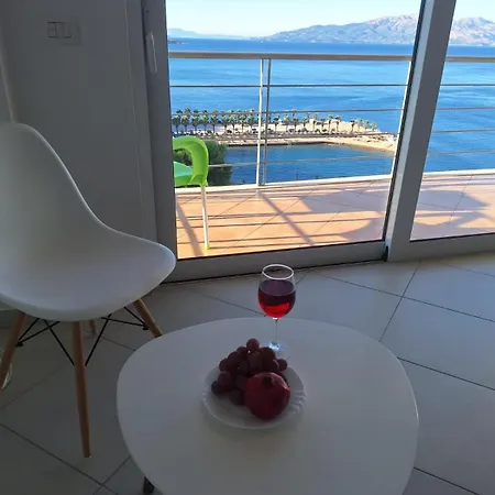 Sloneczny Brzeg Apartment Sarande